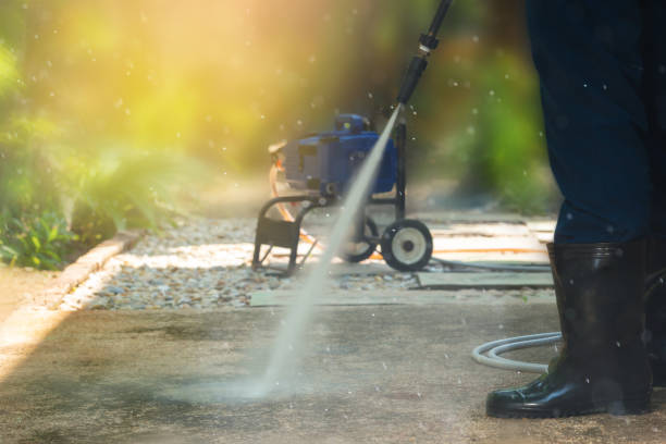 Best Spring Cleaning  in Saranac Lake, NY